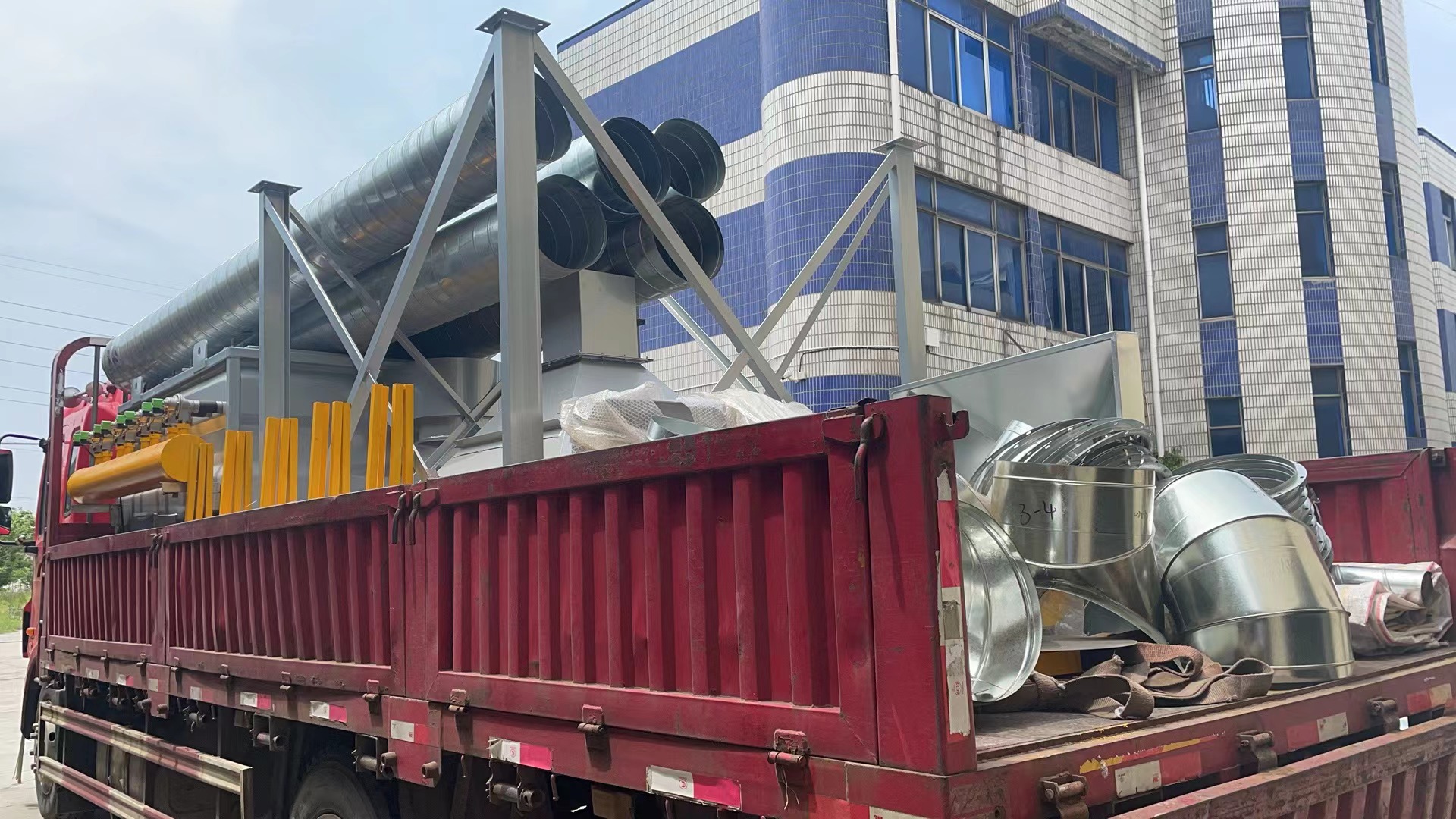 浸膠手套行業(yè)VOCs廢氣處理不同方法的 ，耀先小編為您介紹